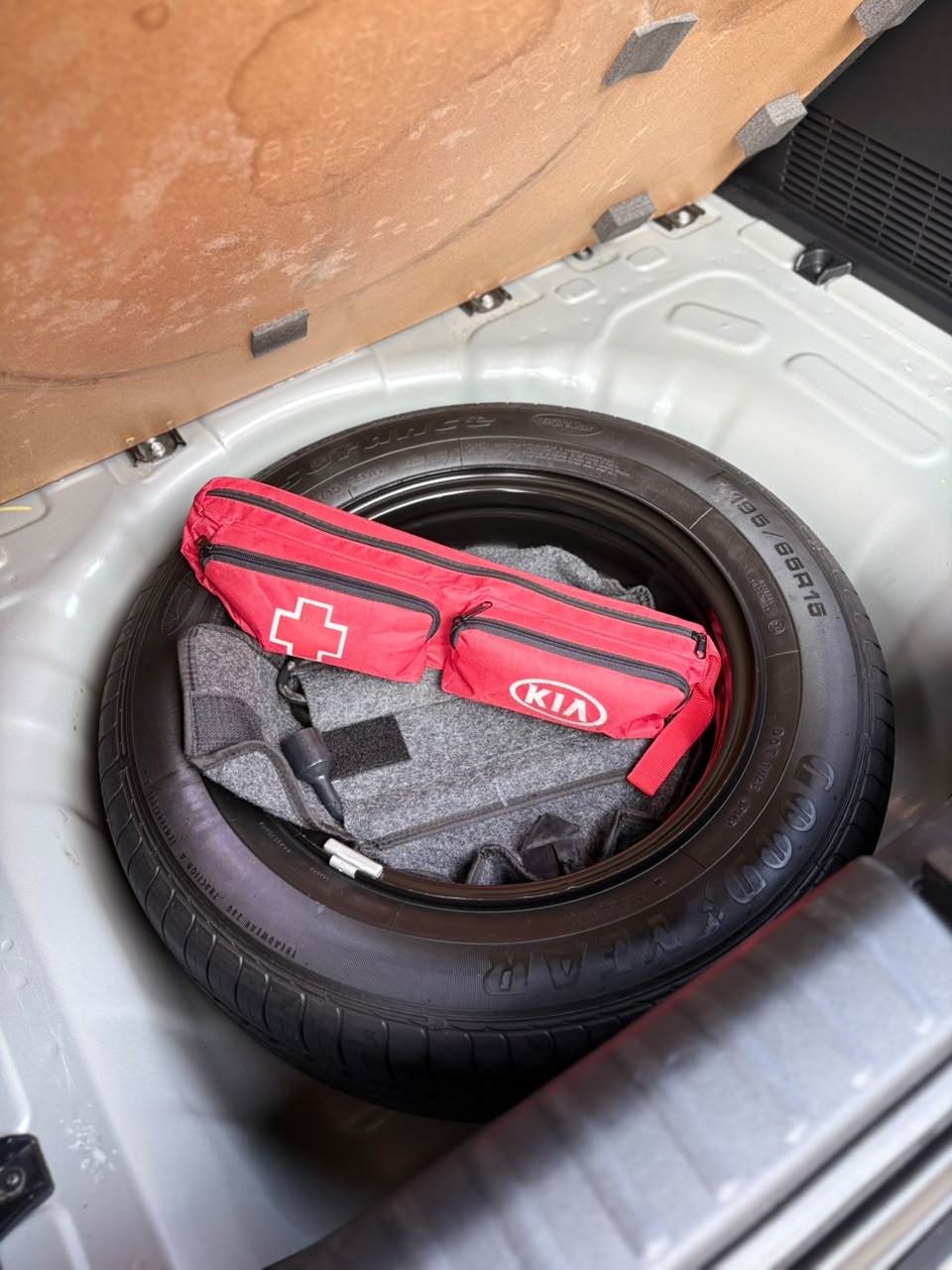 KIA Sonet Premiere 1.5 IVT 2021 (AT)
